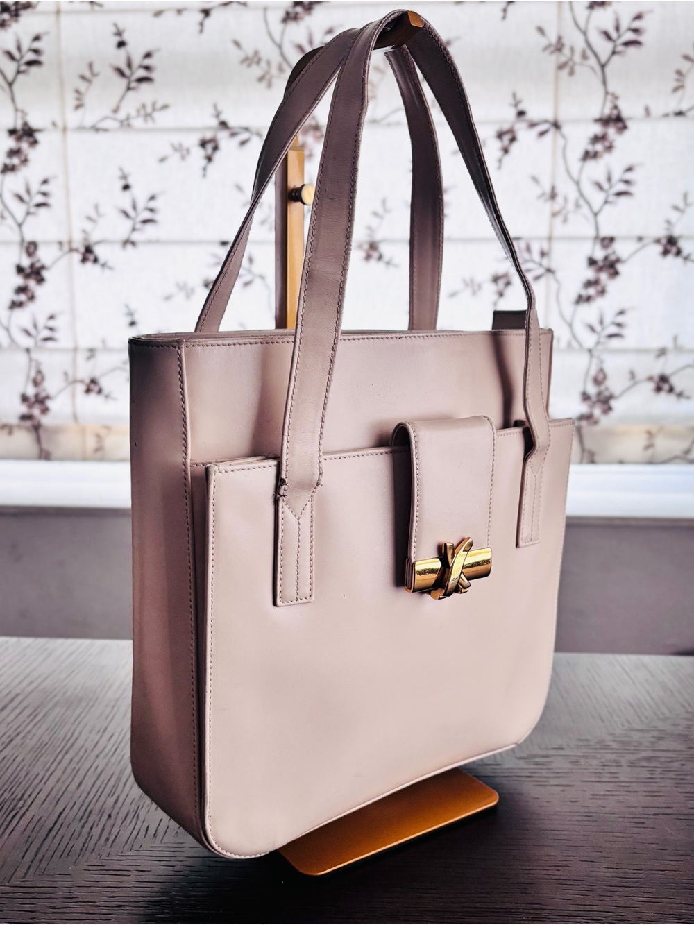 🤍 Paloma Picasso Cream Leather Mini Tote 🤍 - Picture 2 of 16